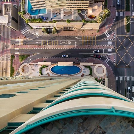 Big Rooms For ' Girls ' Only At Dubai, Marina Exterior photo