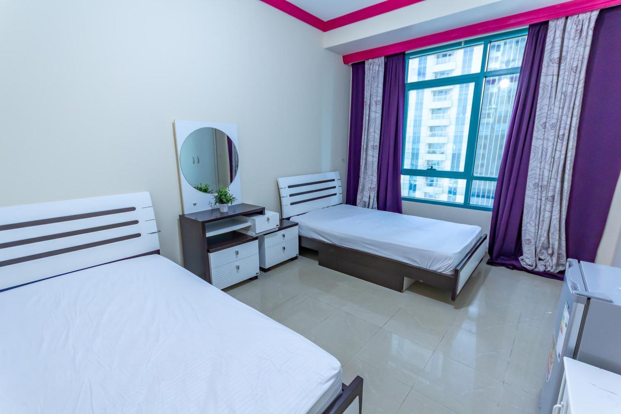 Big Rooms For ' Girls ' Only At Dubai, Marina Exterior photo