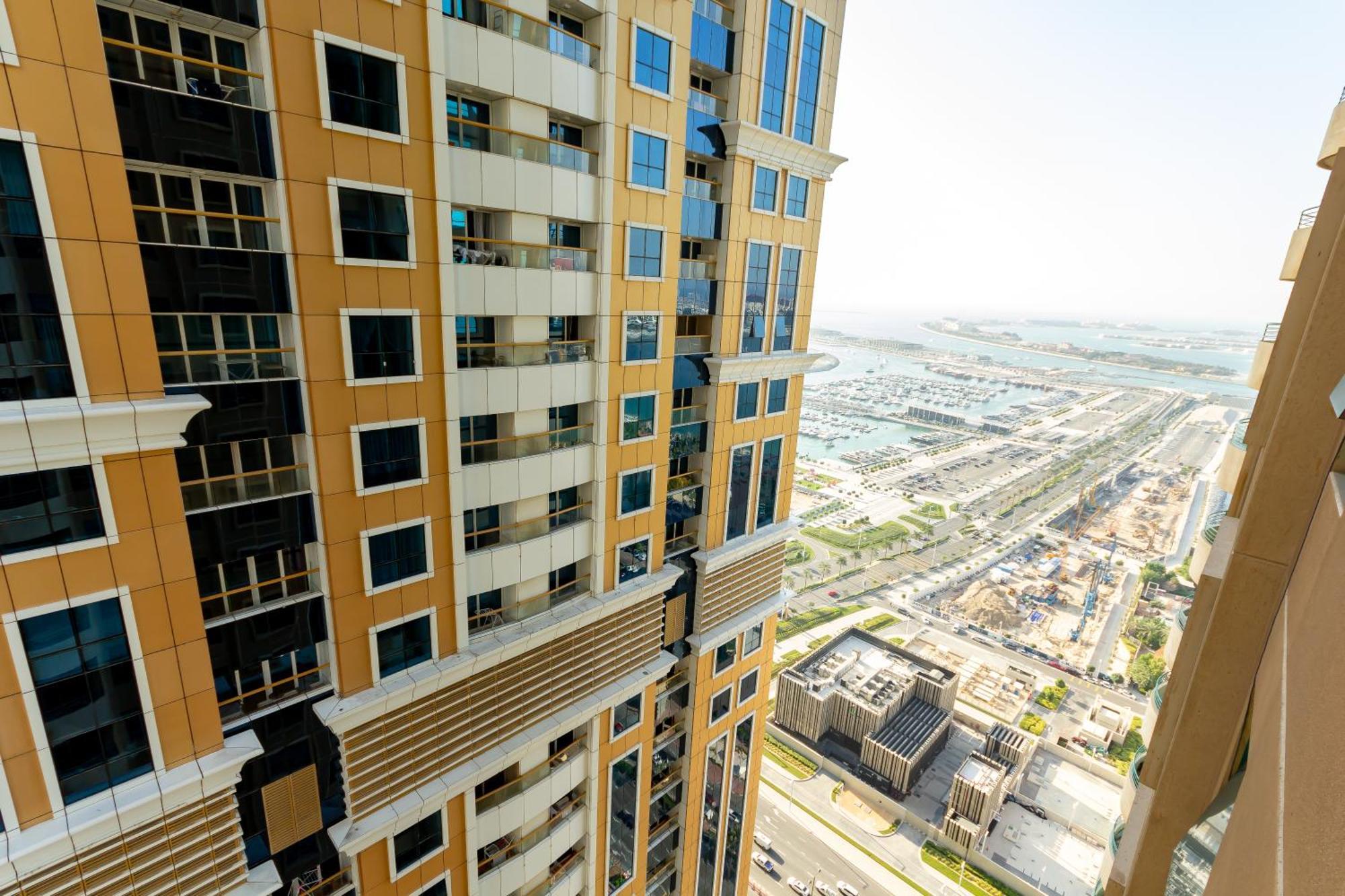 Big Rooms For ' Girls ' Only At Dubai, Marina Exterior photo