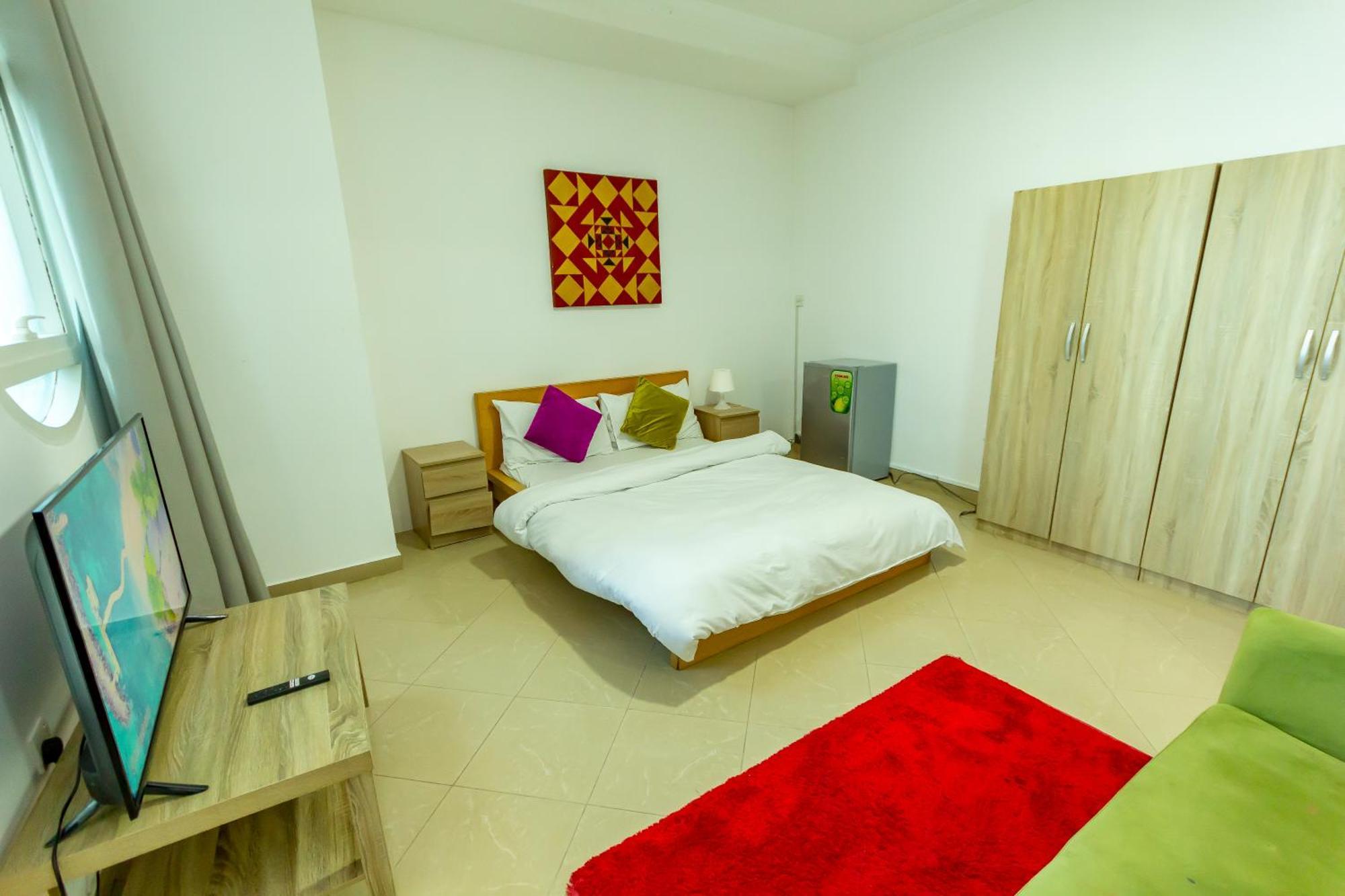 Big Rooms For ' Girls ' Only At Dubai, Marina Exterior photo
