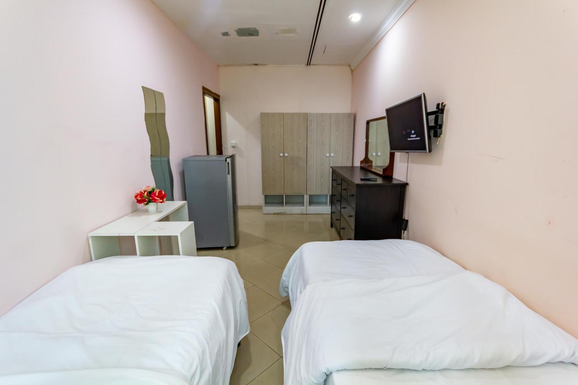 Big Rooms For ' Girls ' Only At Dubai, Marina Exterior photo