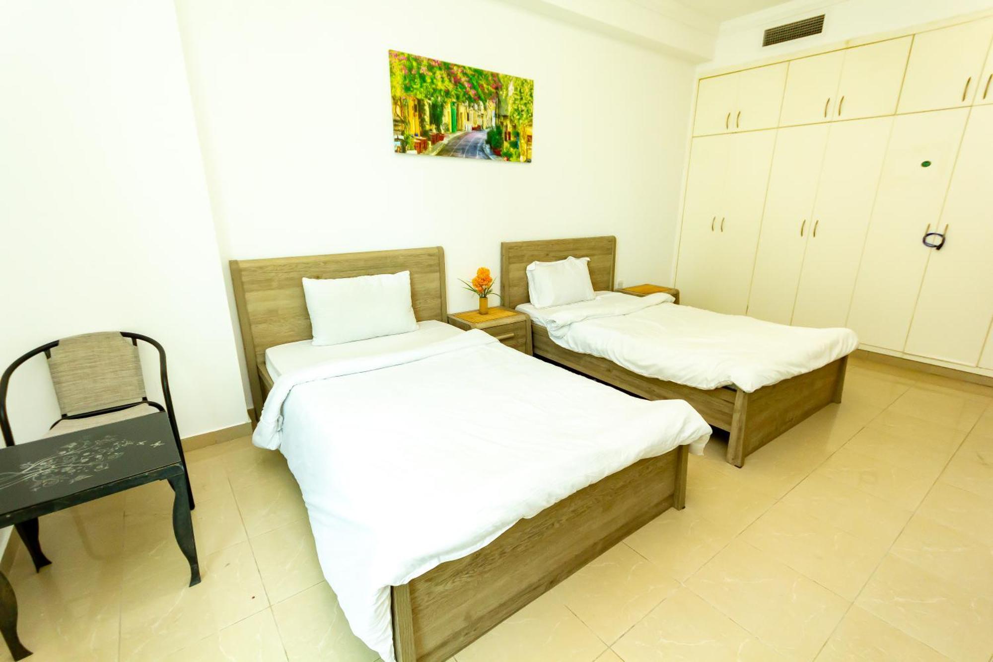 Big Rooms For ' Girls ' Only At Dubai, Marina Exterior photo
