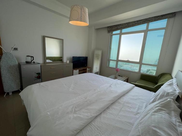 Big Rooms For ' Girls ' Only At Dubai, Marina Exterior photo