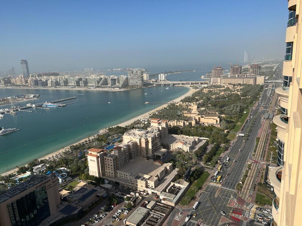 Big Rooms For ' Girls ' Only At Dubai, Marina Exterior photo
